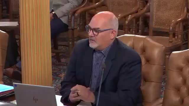 Commissioners approve plans to replace decaying catalpa tree in landscape master plan