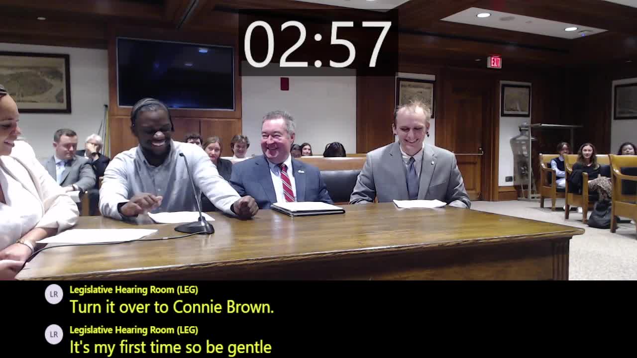 Kari Brown advocates for apprenticeship requirements in public construction projects