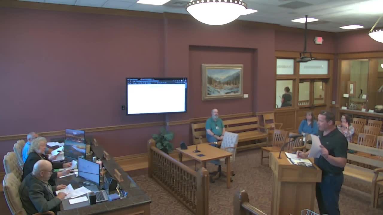 County's workers' compensation renewal shows improved loss history; proposed premium about $906,005