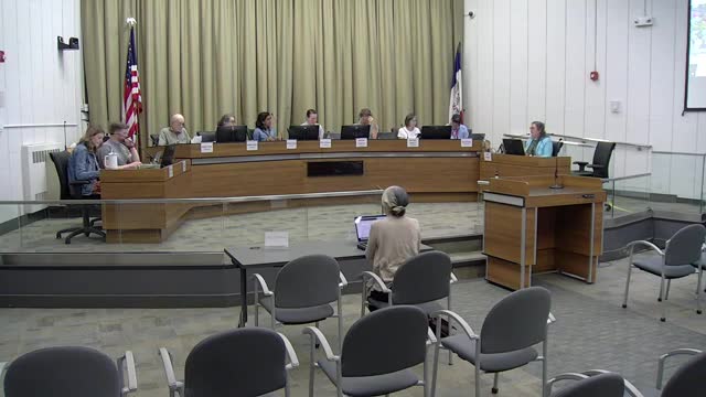 Iowa City Council evaluates building efficiency and community solar initiatives