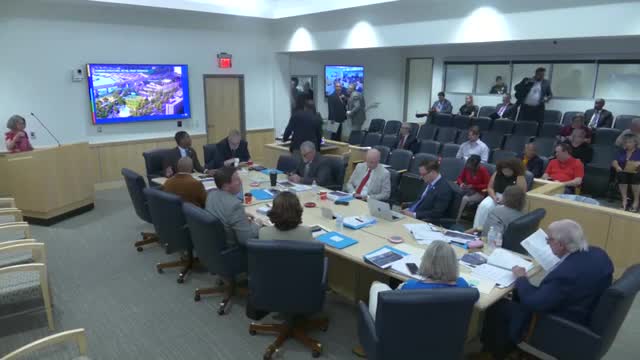 Council hears homelessness update and oceanfront safety briefing; police urge broader legal tools