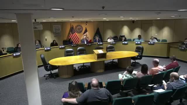 Alderman Kelsey seeks lawsuit details and public meeting clarification in Davenport