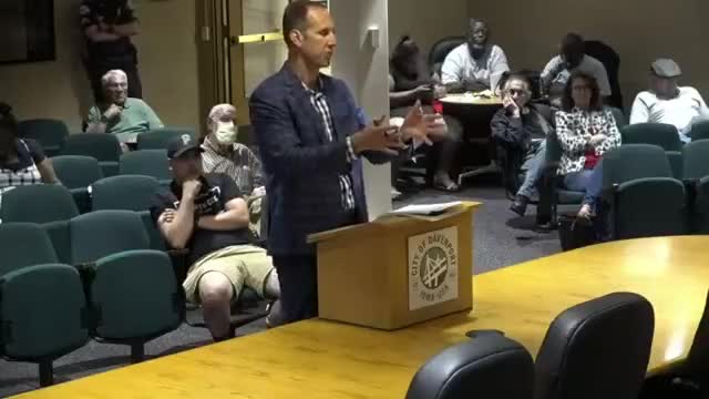 Comcast Explains Plan to Enter Davenport Market for Commercial Clients; Council Asks for Stronger Restoration Guarantees and Keeps Item on Discussion