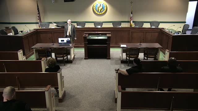 Mayor confronts disruptive attendee at town hall meeting