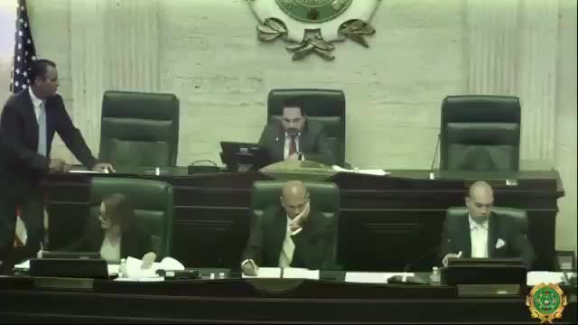 Puerto Rico lawmakers celebrate graduates and honor long-serving employees