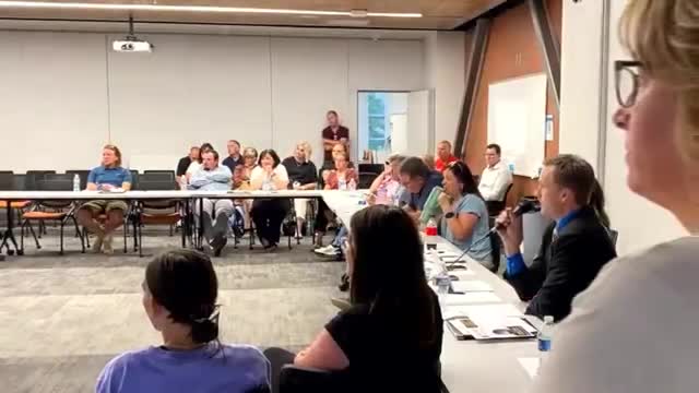 School Board explores student transition challenges from middle to high school