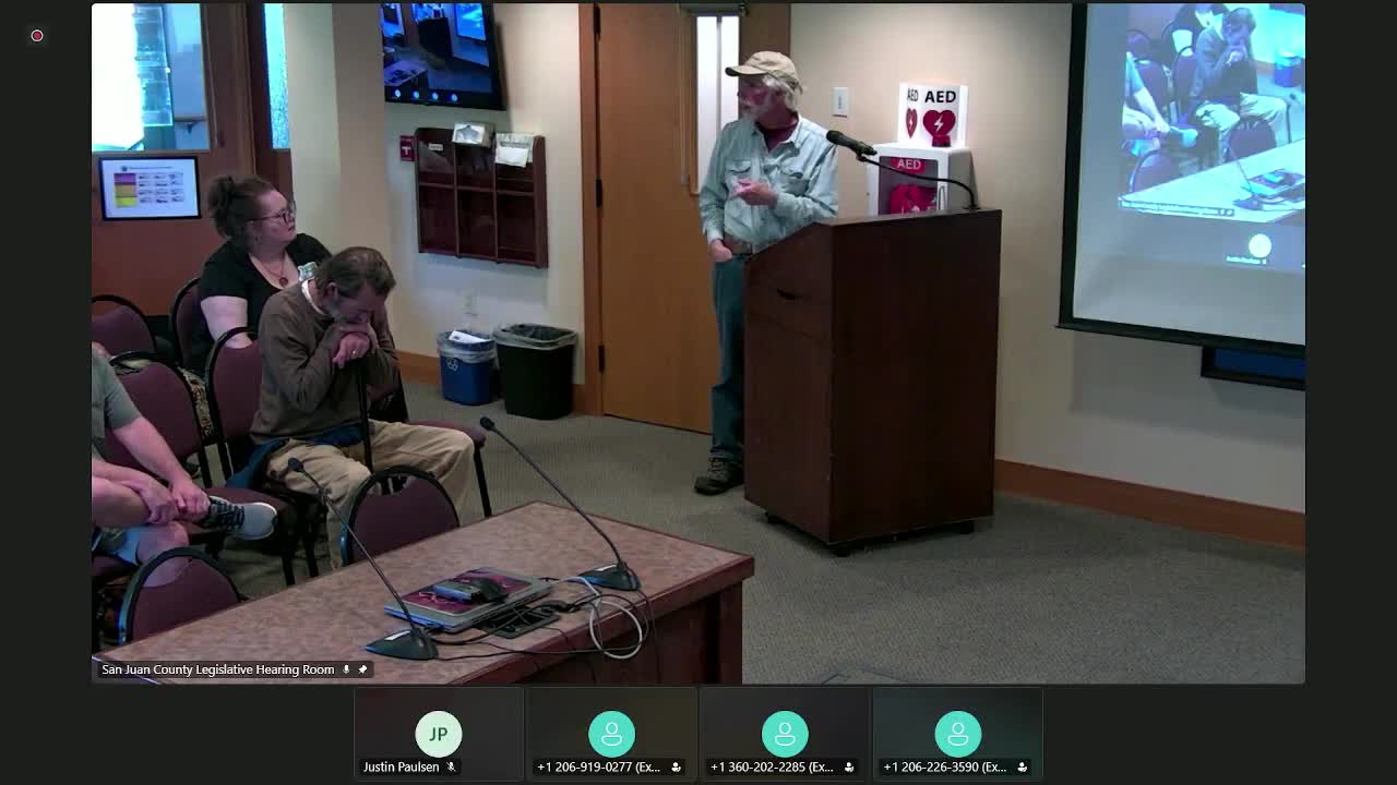 Residents criticize Apoico's solar panel plans and property acquisition in Decatur