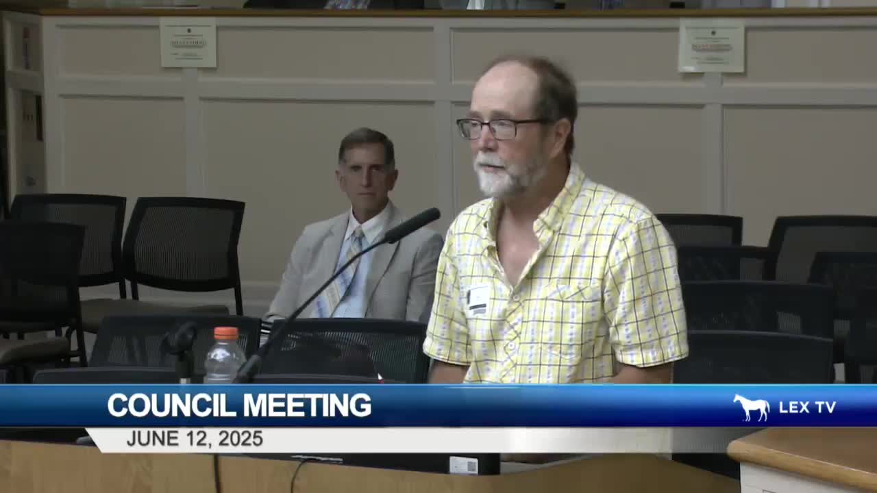 Residents discuss Hisal Park's dual use by UK ROTC and public visitors