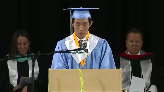 Graduating student emphasizes balance and gratitude in heartfelt speech at JH Rose