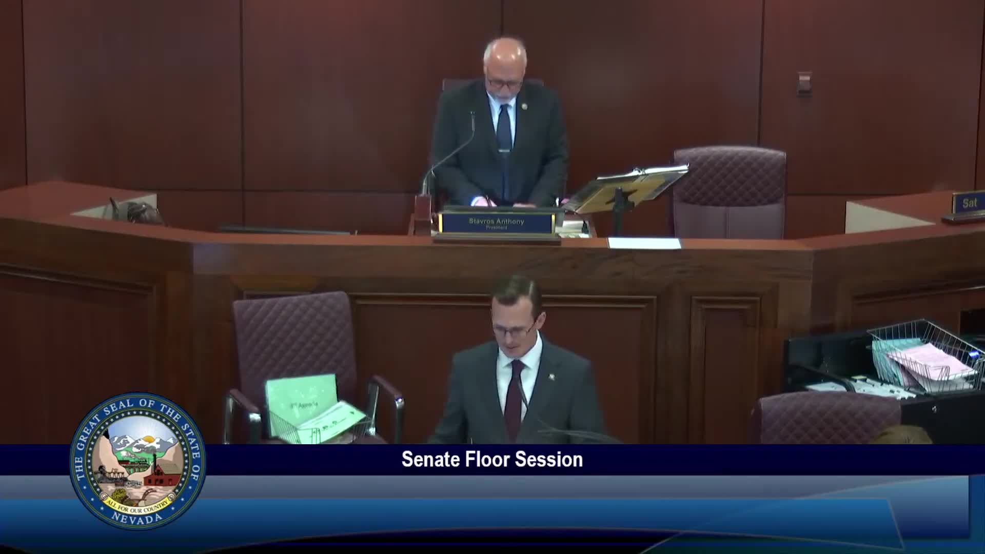 Senate passes bill revising technology fees for taxis, authorizing TNC fees