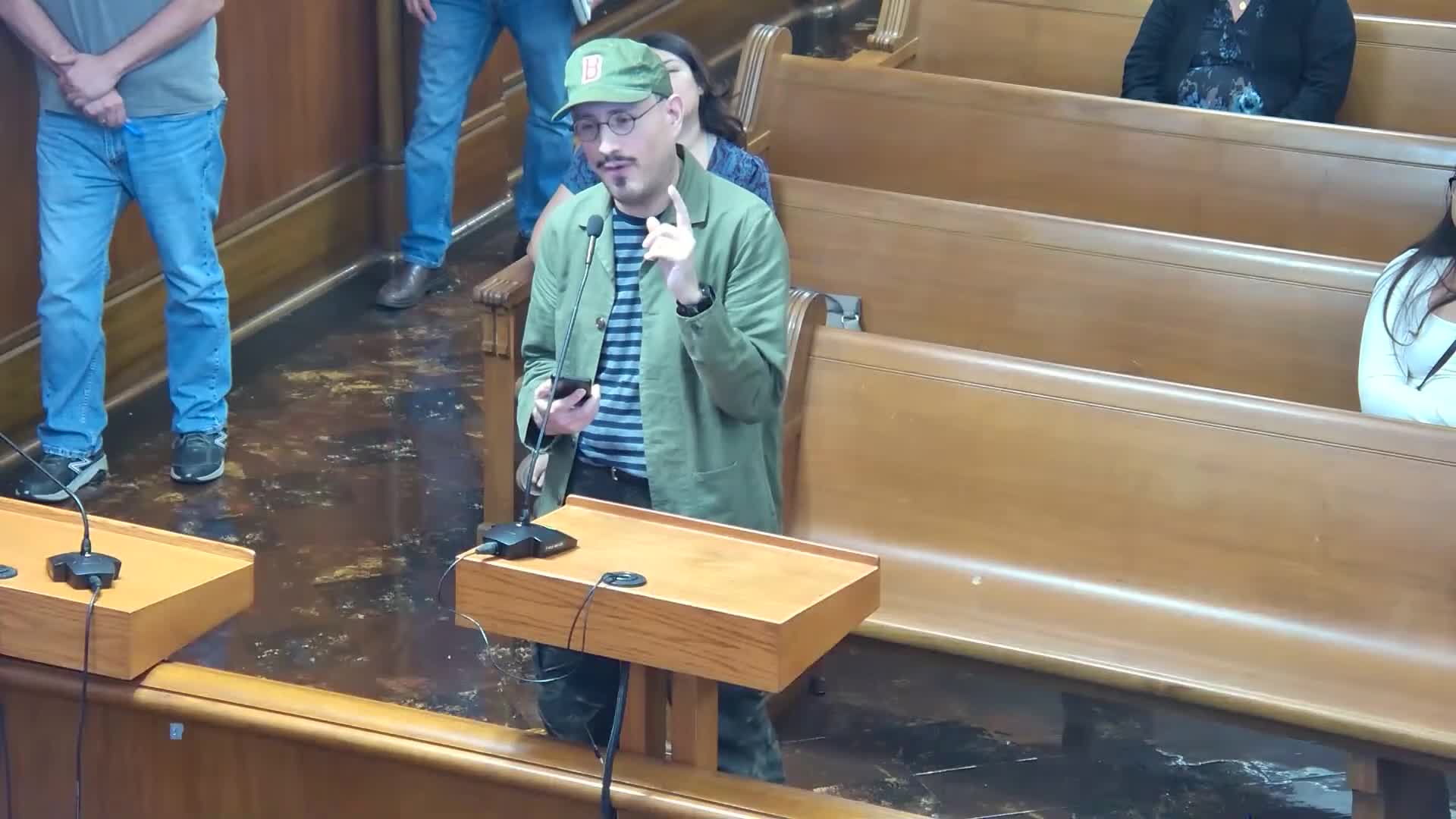 Southgate residents demand fee elimination for public information requests during city council meeting