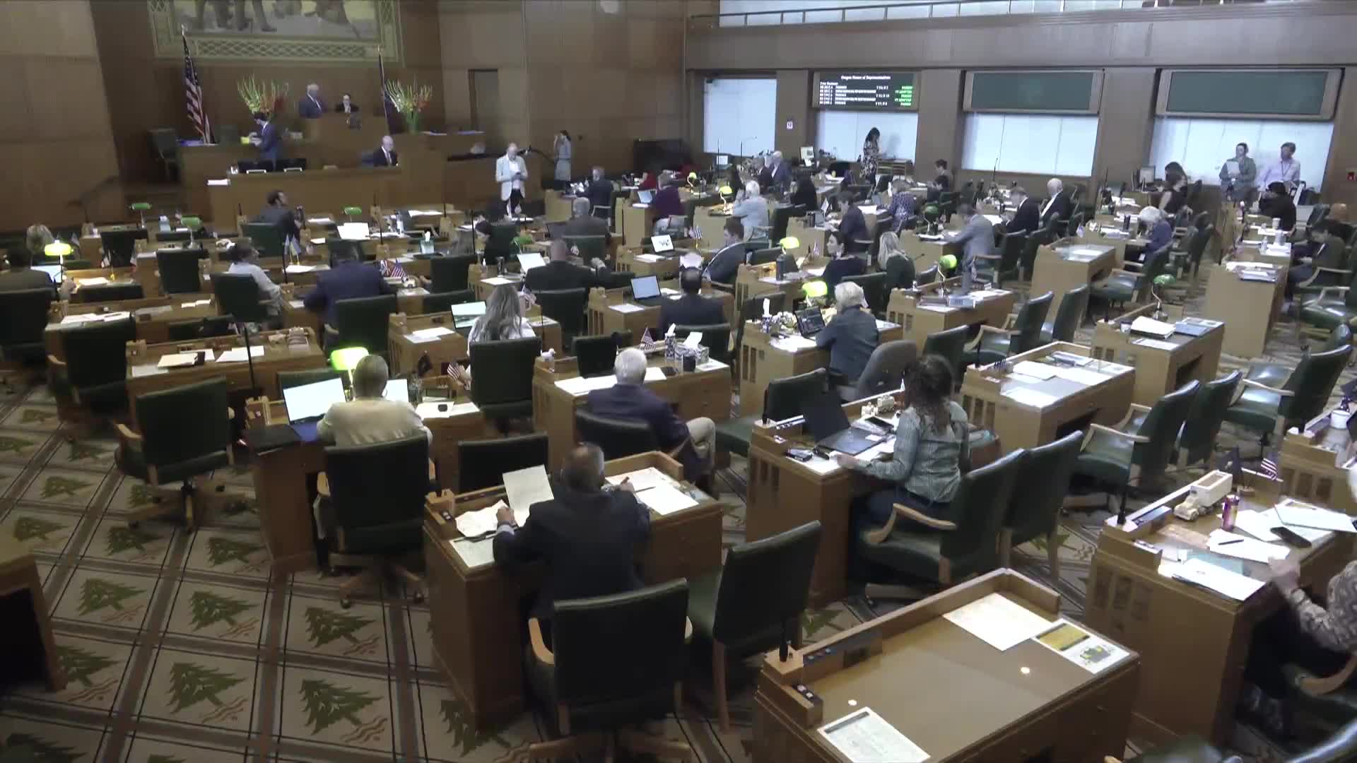 House adopts conference report limiting unemployment benefits for striking workers to 10 weeks