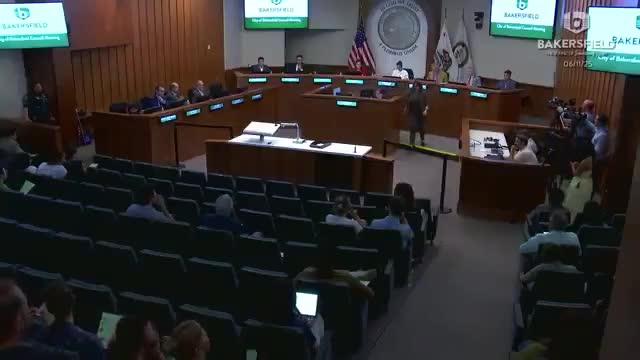 Bakersfield council hears budget, HR report on 155 vacancies as residents urge more housing and services