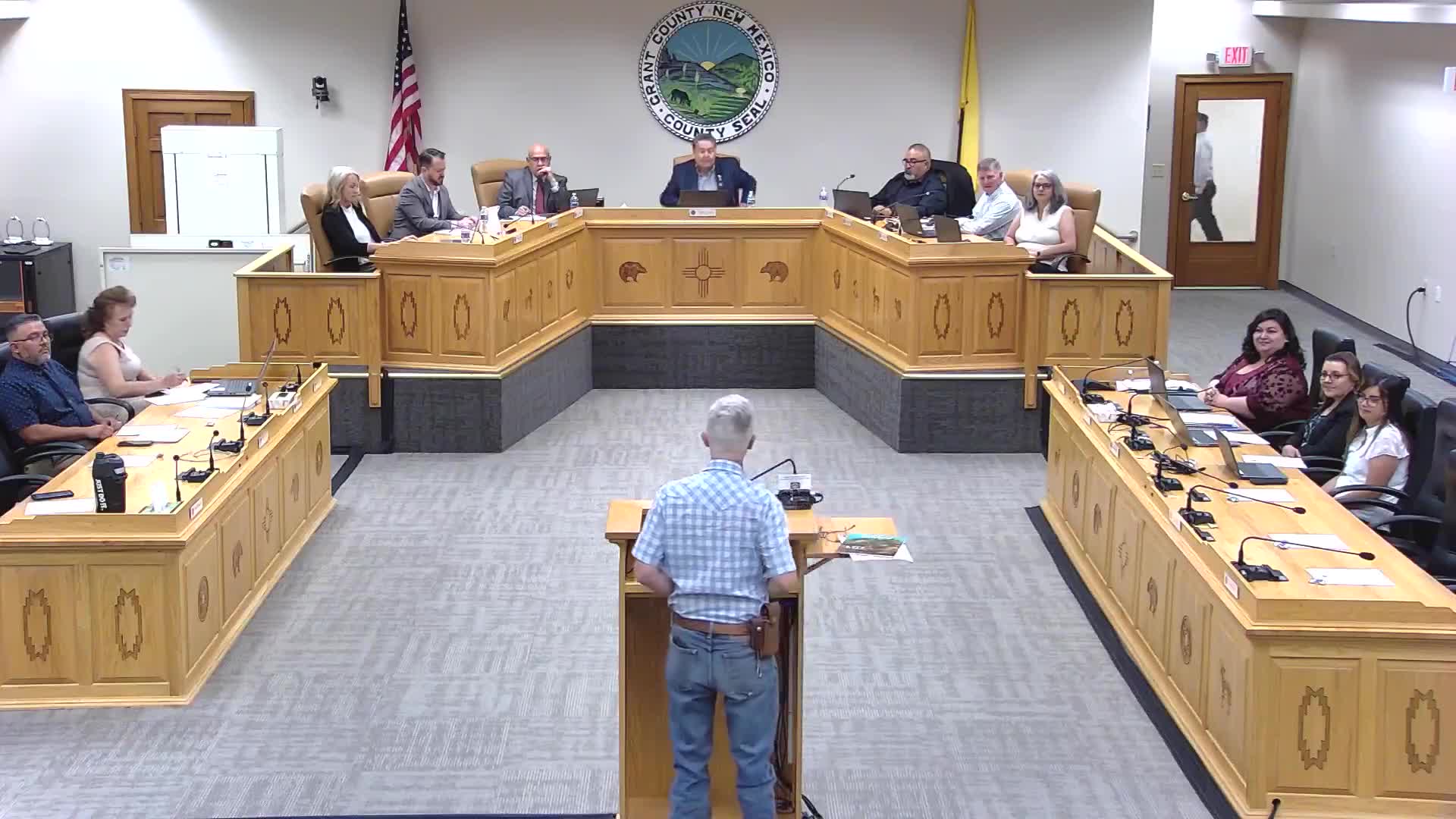 Commission approves USDA APHIS wildlife-services contract after heated public criticism over cost, methods and reporting