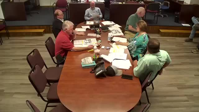 Supervisors discuss airport overlay zoning to attract aviation businesses