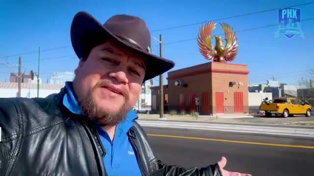 Isaac Garuso unveils Resiliant Light sculpture in Downtown Phoenix