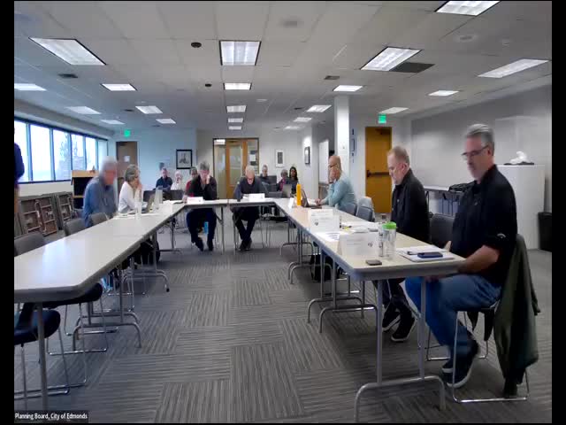 Edmonds planning board approves cottage-housing option for large lots with affordability conditions