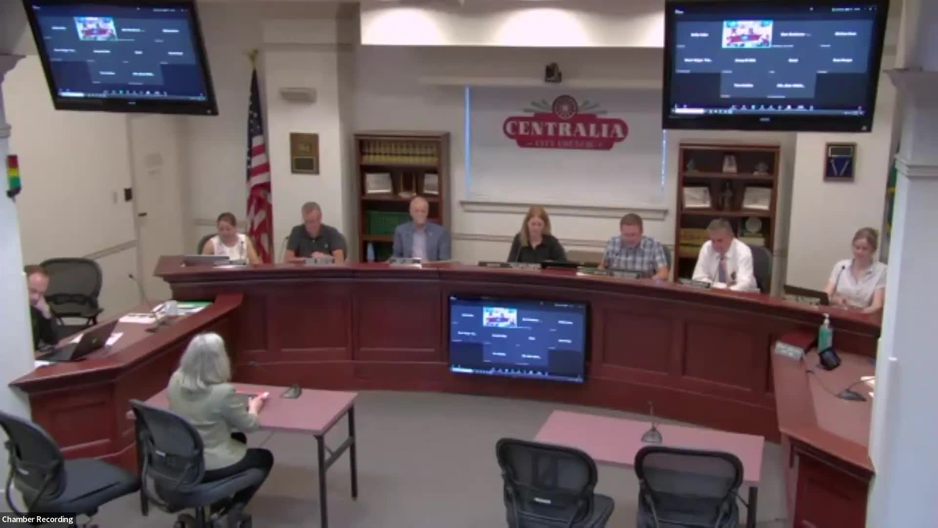 Council approves ordinance allowing landscaping businesses in low-density residential zones by conditional use