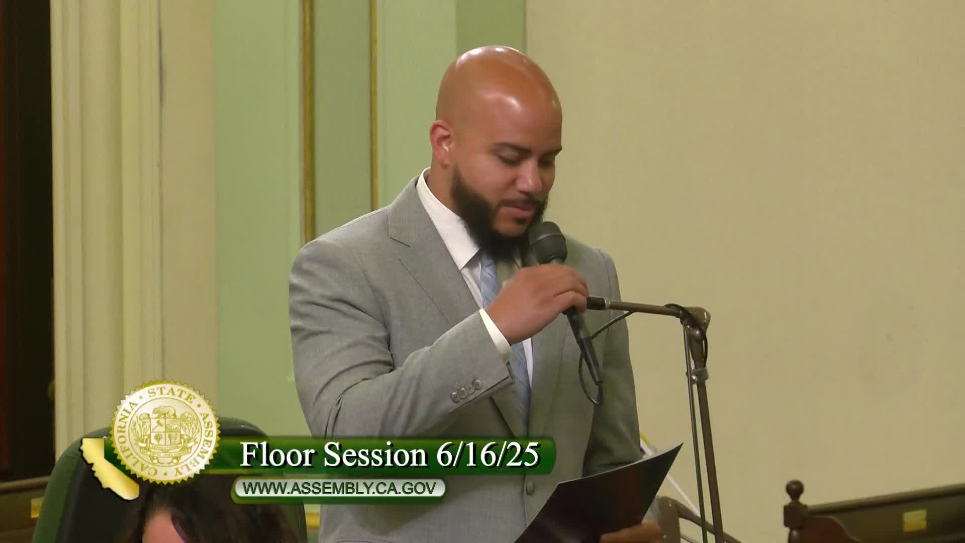 California honors legacy of civil rights leader Nate Holden at memorial session