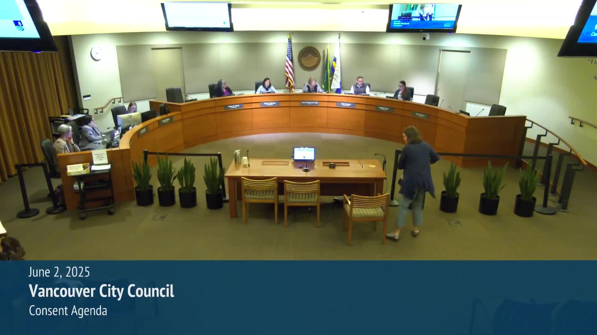 Council approves EZ Fiber franchise; members press for coverage maps and protections of front-yard restoration