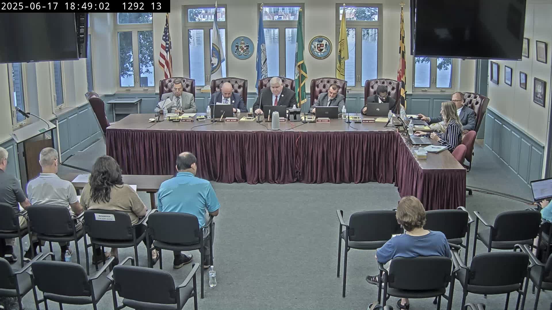 City Council considers pausing solar blueprint for financial and safety evaluations