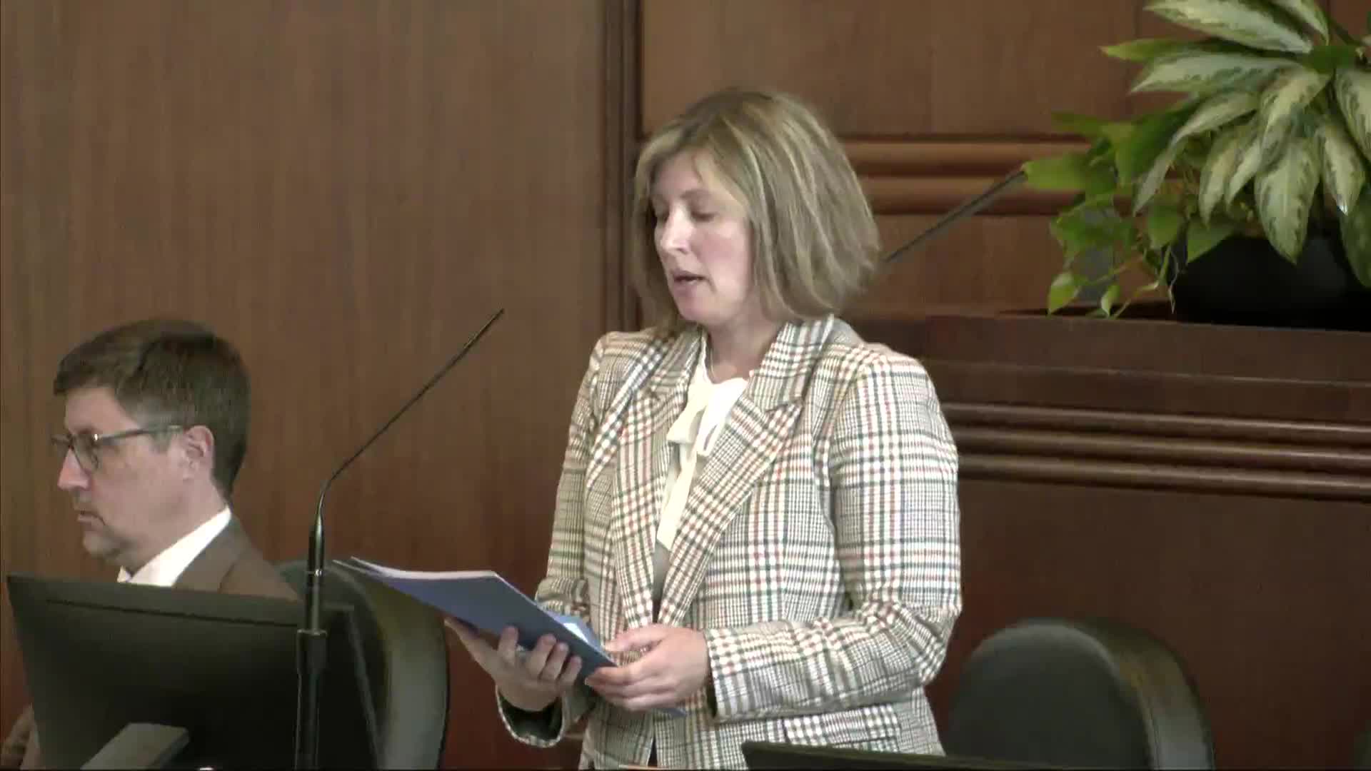 Oregon Senate honors Deputy Paul Emerson Baker for his dedicated service