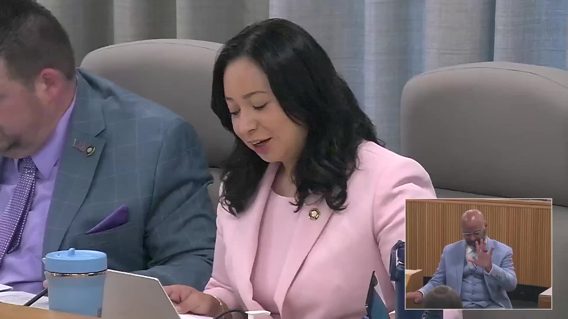 Oregon legislature debates House Bill 5025 budget for health authority amid funding concerns