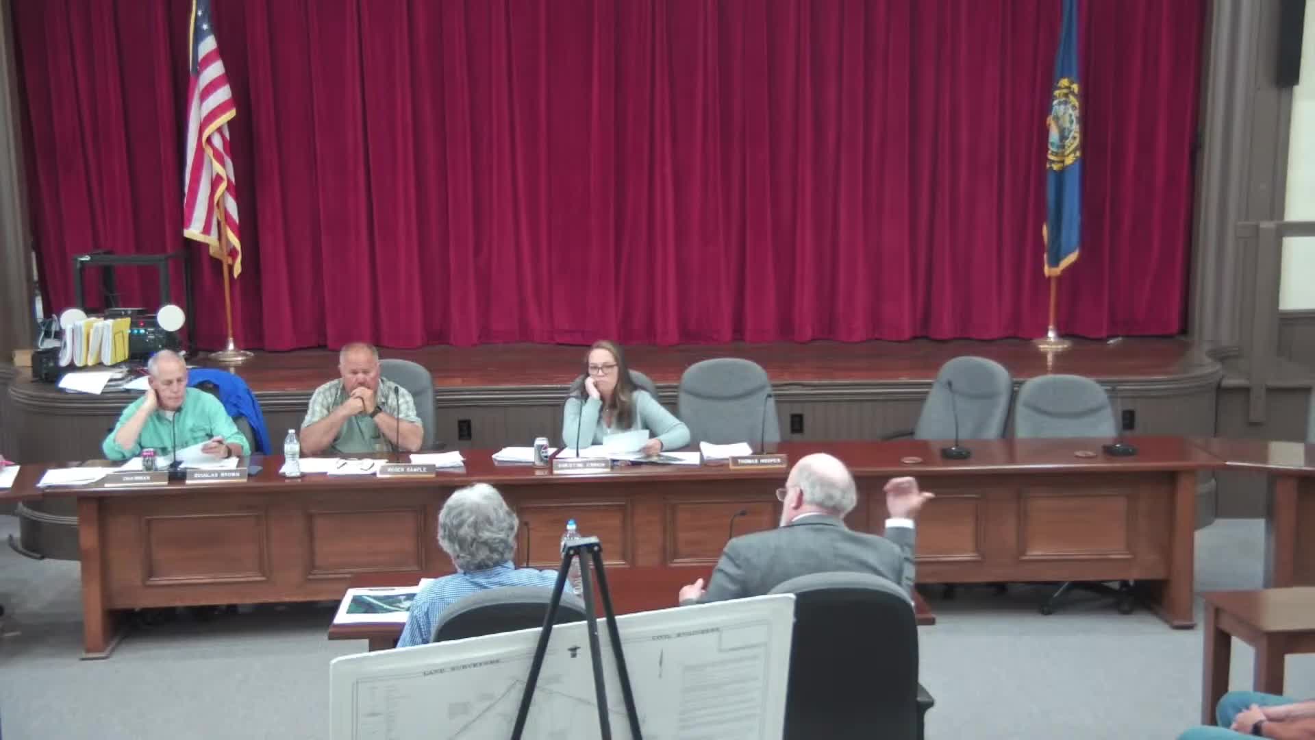 ZBA reviews contractor yard site plan amid public opposition in Alton