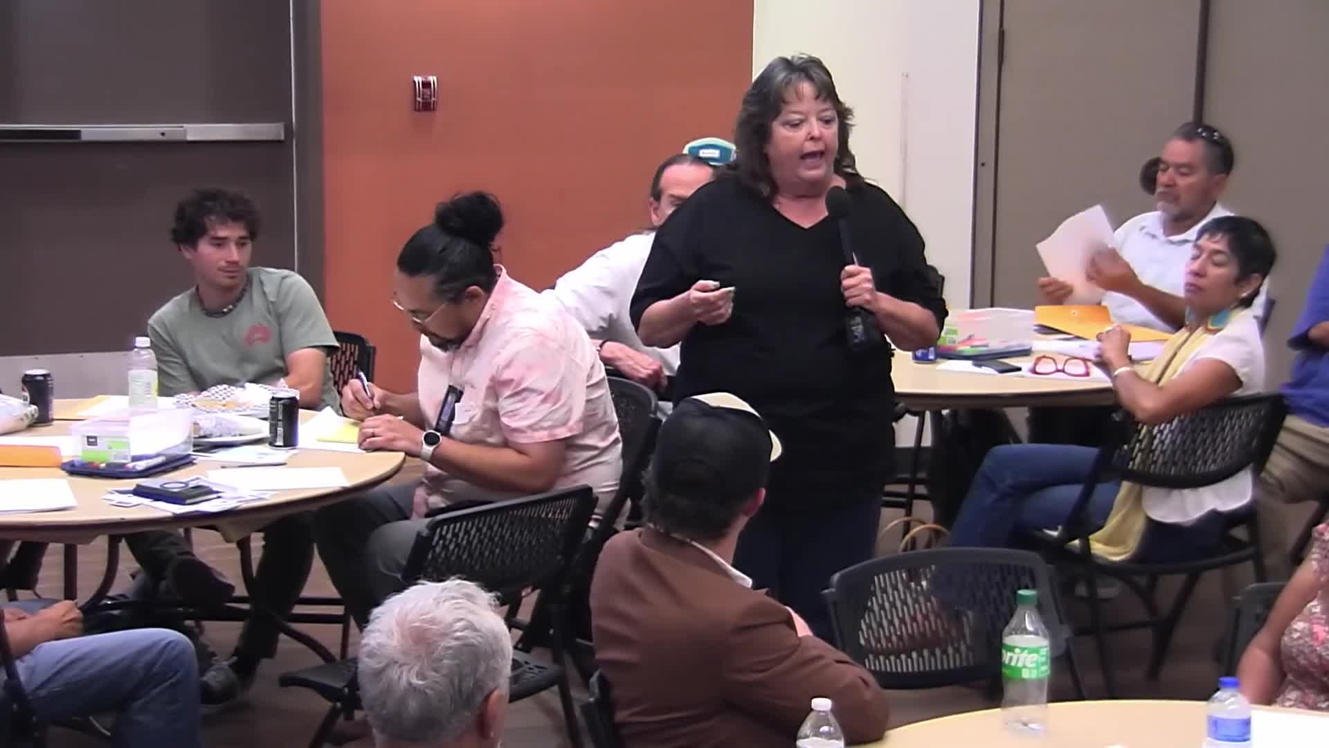 South Valley residents discuss economic growth and infrastructure challenges