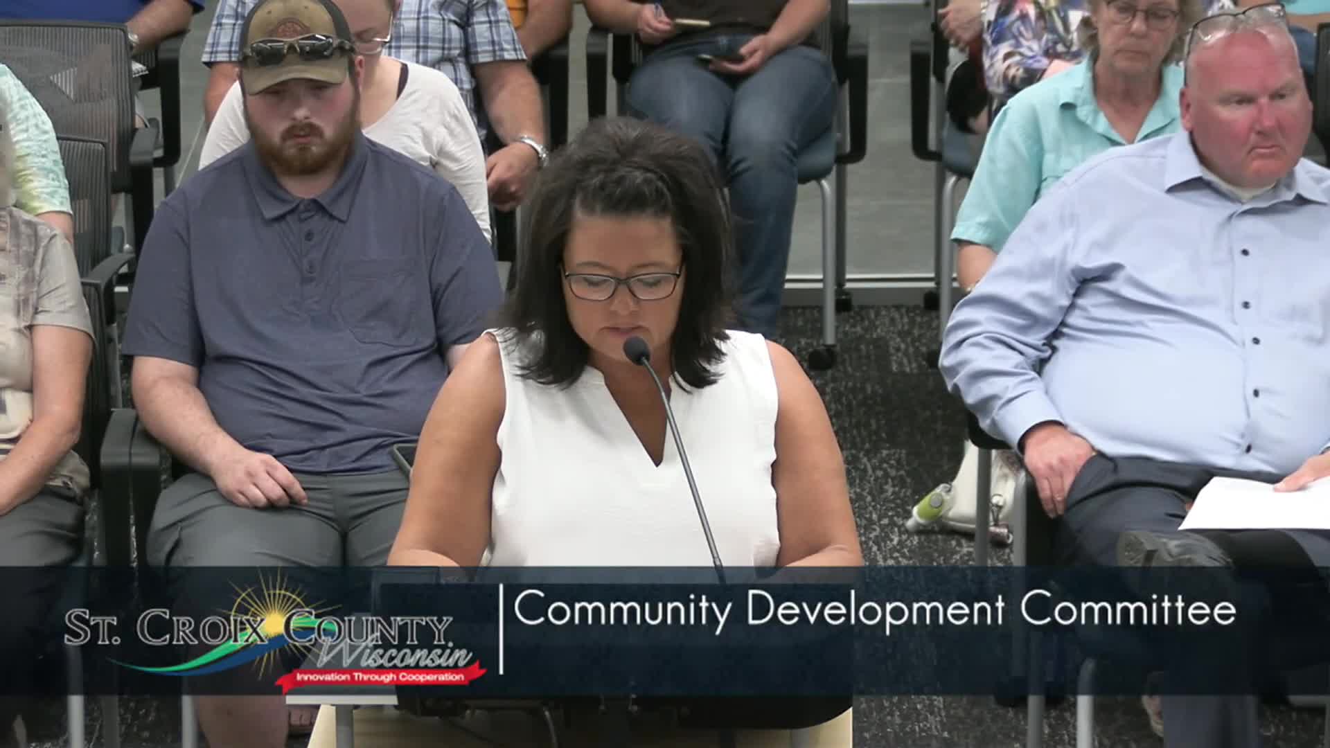 Erin Prairie residents urge board to oppose proposed solar complex project