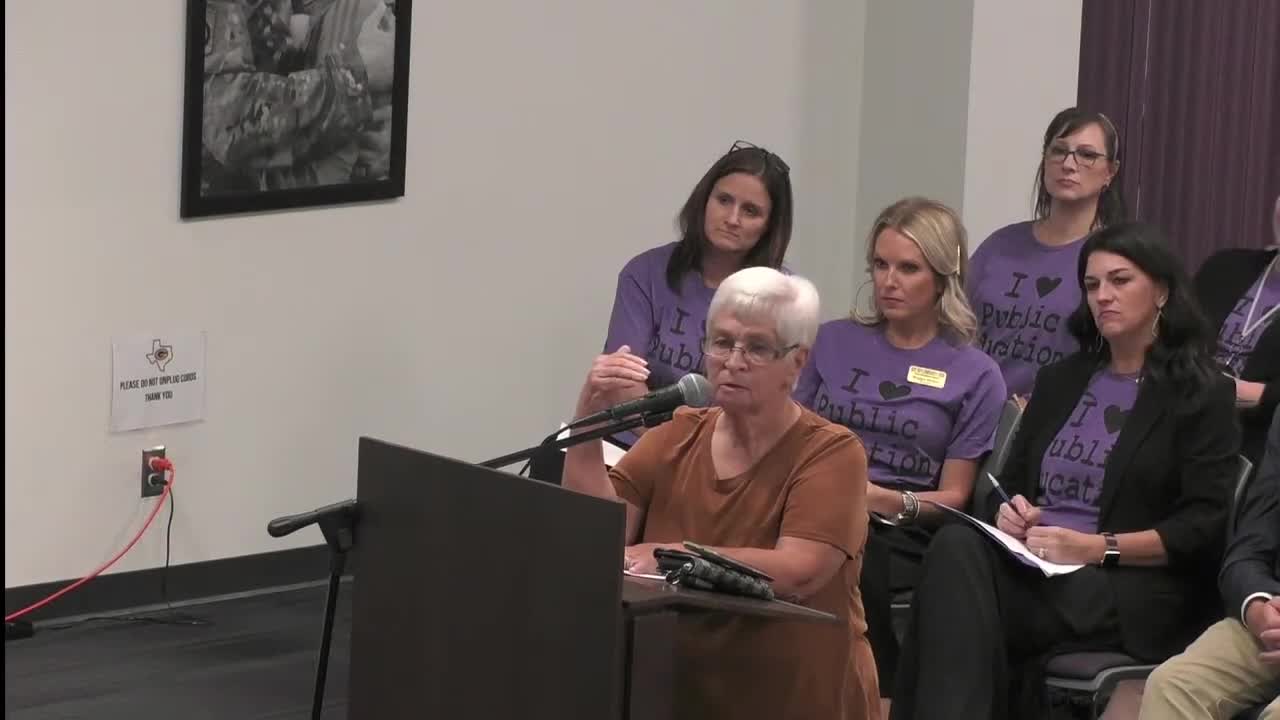 Resident Monica Brown addresses grievances at Granbury community meeting