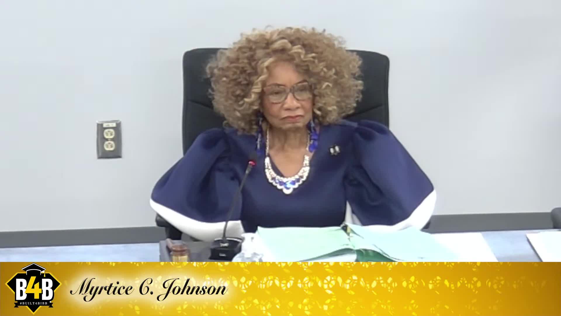 School Board addresses literacy and financial deficits at recent meeting
