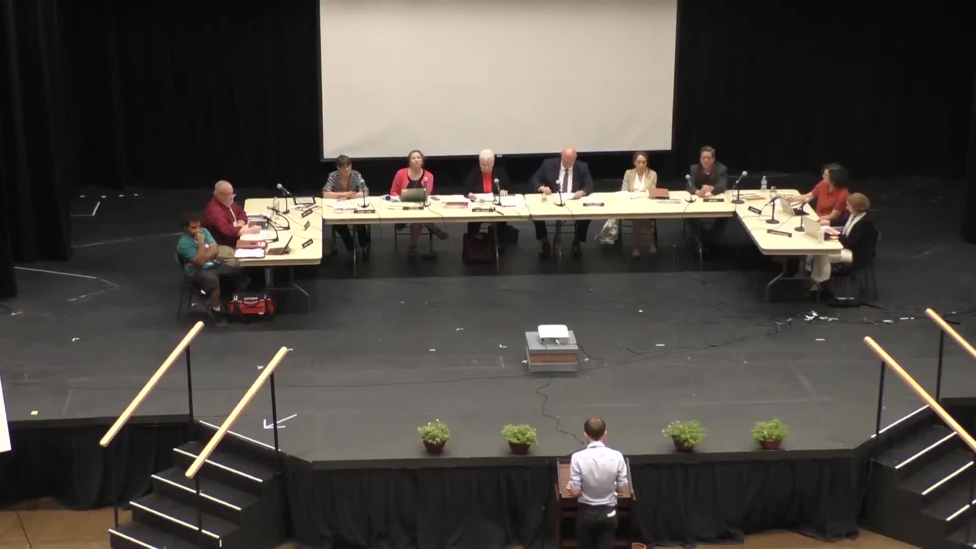 Parents protest Kingston BOE decision to eliminate Montessori program at GW Elementary