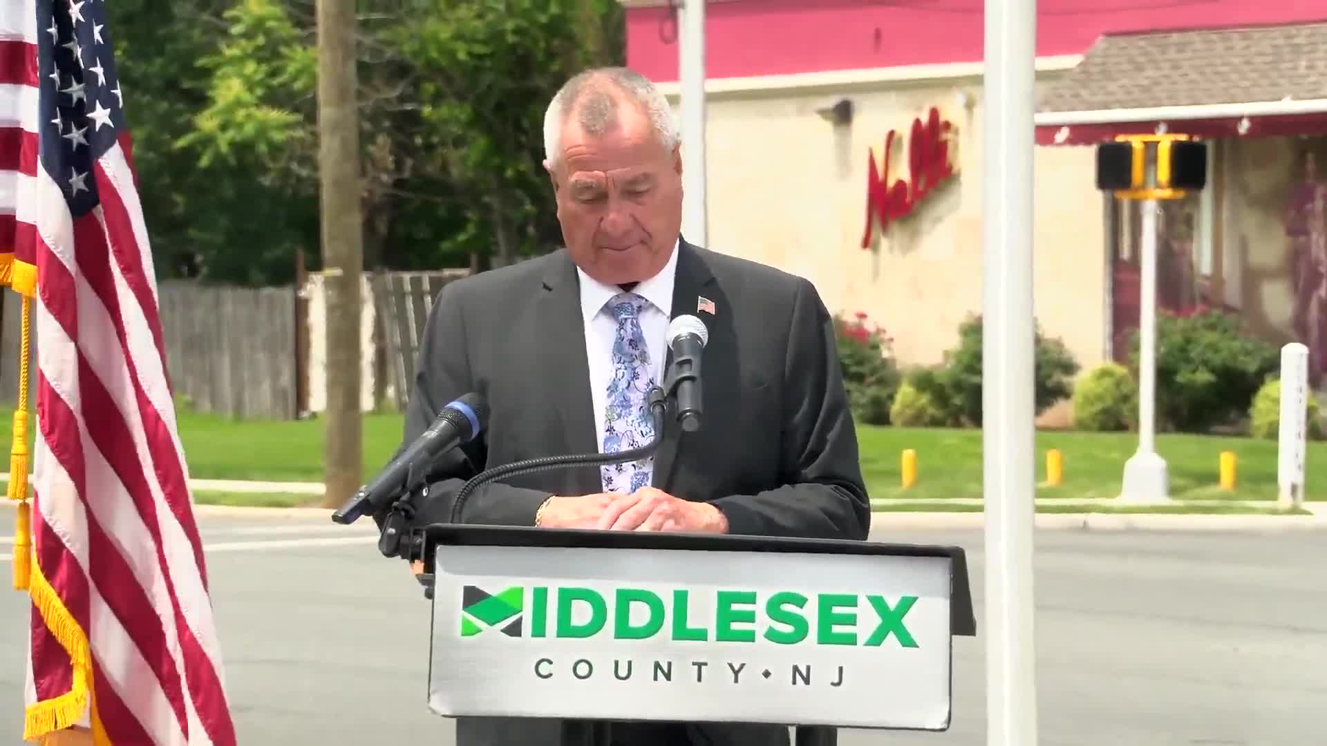 Middlesex County, Woodbridge install new signal, ADA upgrades at Oaktree Road intersection