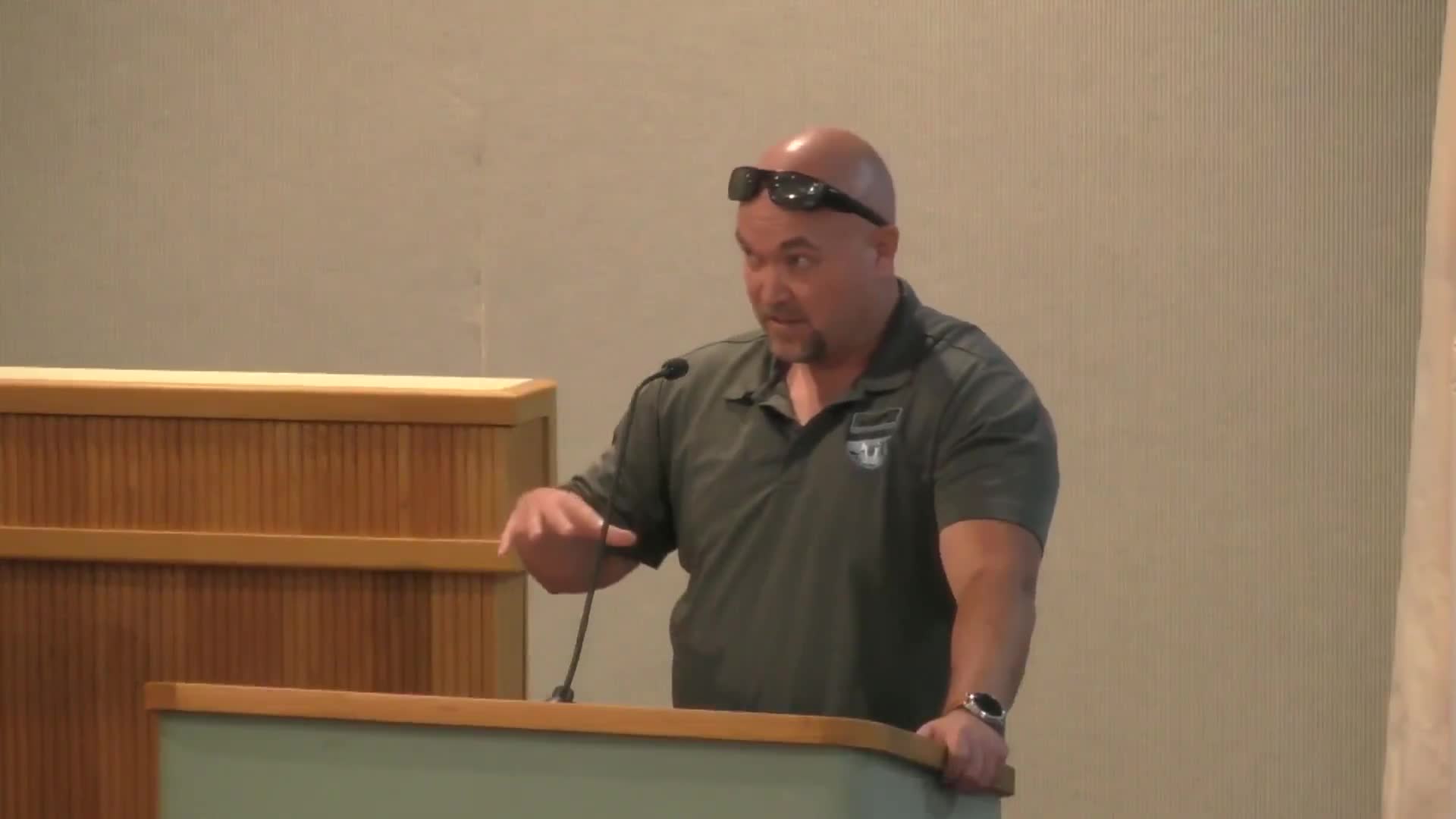 Ridgecrest residents demand clarity on water issues during community meeting