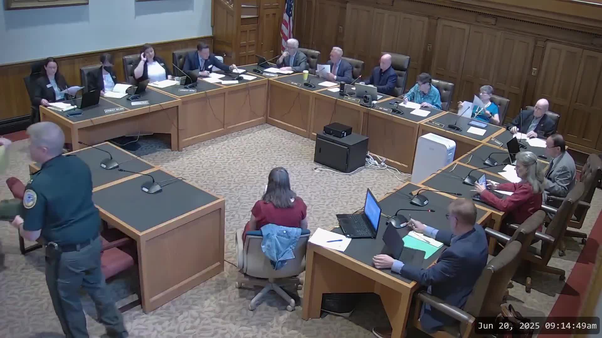 JELCAR staff outline agency portal launch to replace email submissions; manual change proposed