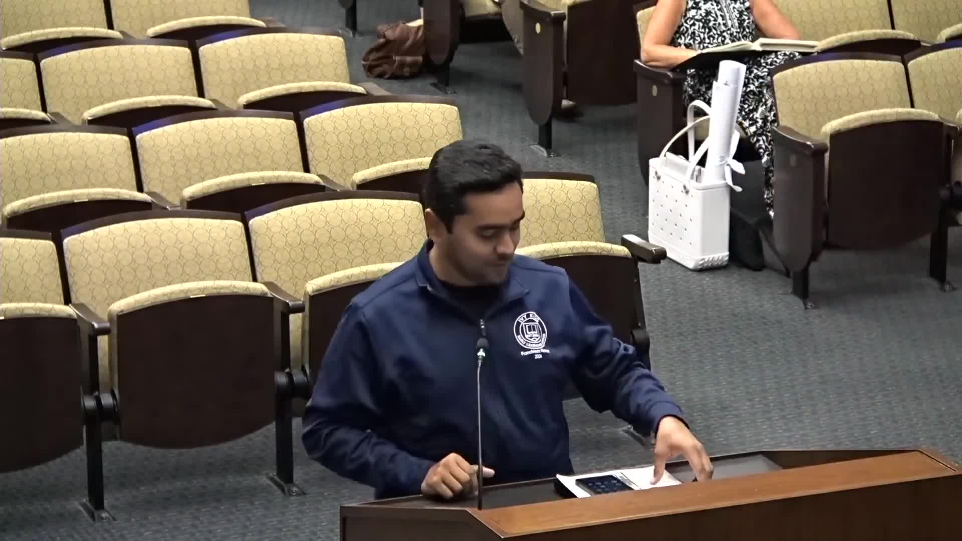 Design review board approves Ivy Kids façade, roof and sign changes with conditions