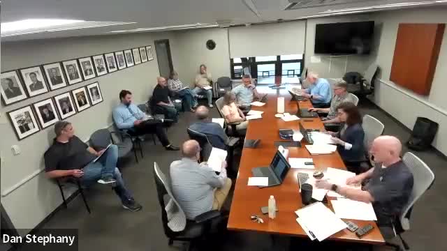 Monona residents voice concerns over proposed parking restrictions on Panther Trail