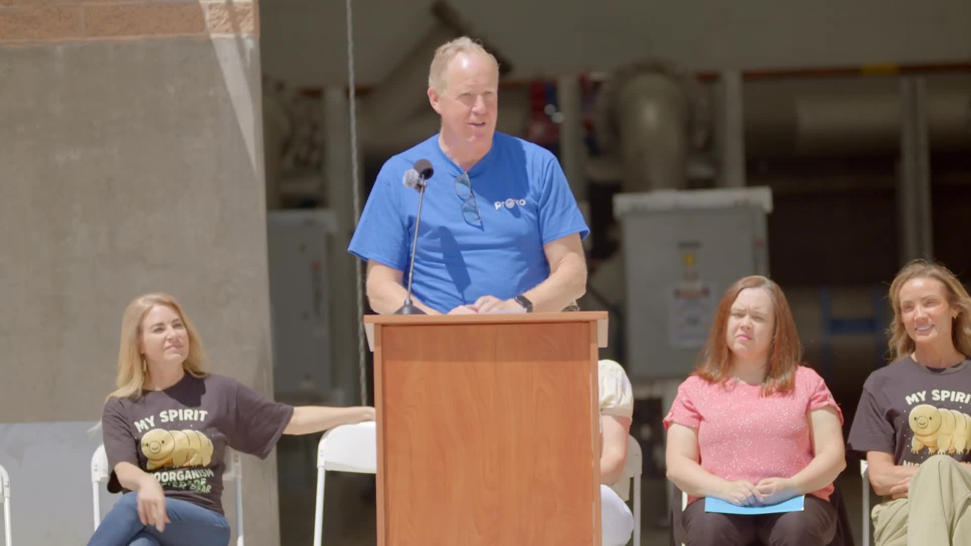 Mayor presents plaque to honor team behind new water facility in Provost City