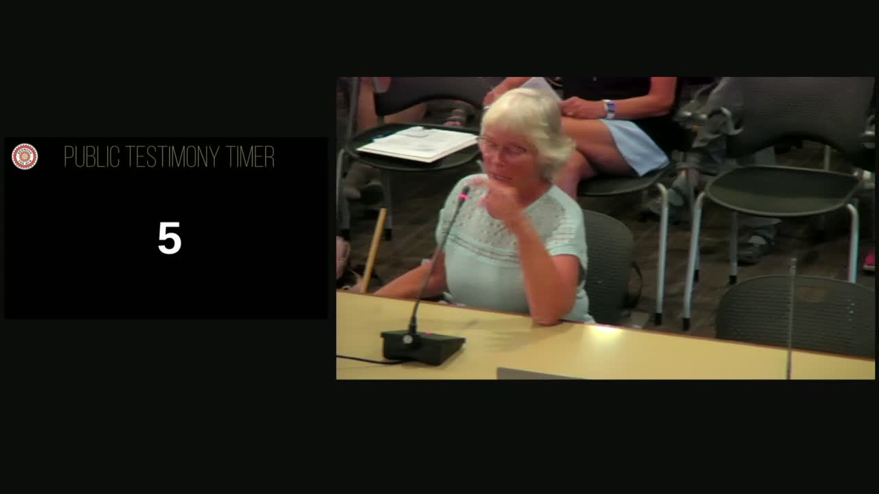 Residents press Redmond council for better wildfire egress after recent fires; officials pledge follow‑up