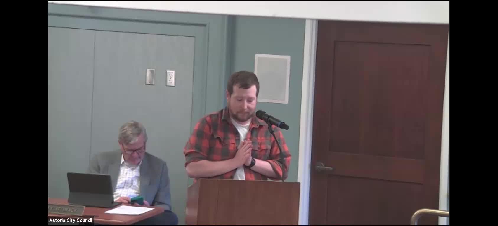 Astoria council adopts vacation-rental licensing ordinance after heated public comment