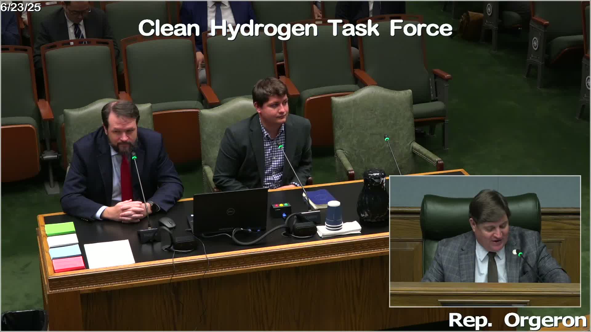 Hyundai showcases hydrogen trucks outside Capitol for public tour