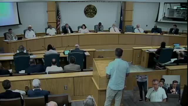 Residents critique Johns Island roundabout plans during public hearing