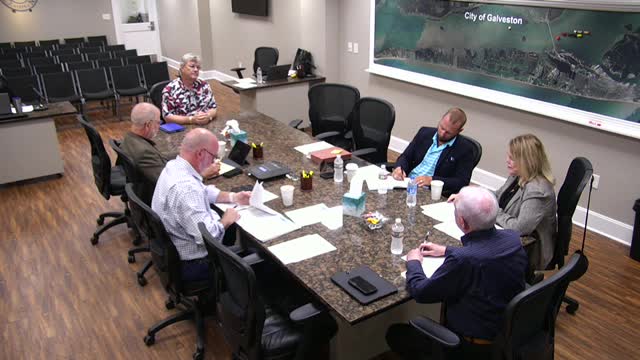 Galveston officials debate tourist capacity and future marketing strategies