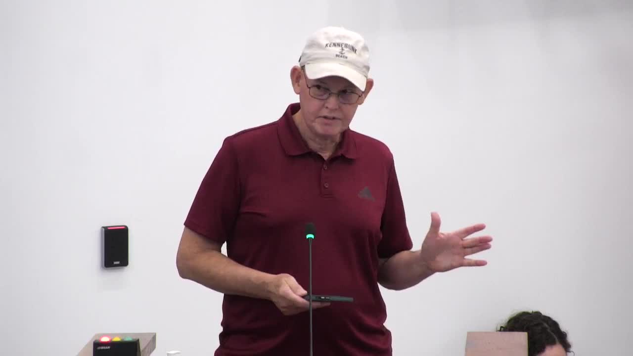 Dublin resident raises water concerns at local meeting about new development