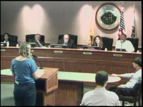 Elizabeth community advocates against proposed ICE detention center during city council meeting