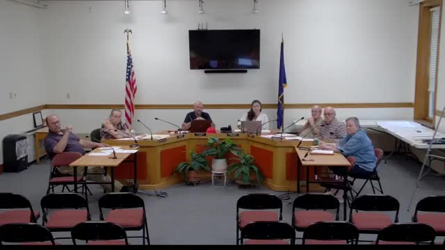 Residents debate distance restrictions in Kinnebec Street ordinance discussion