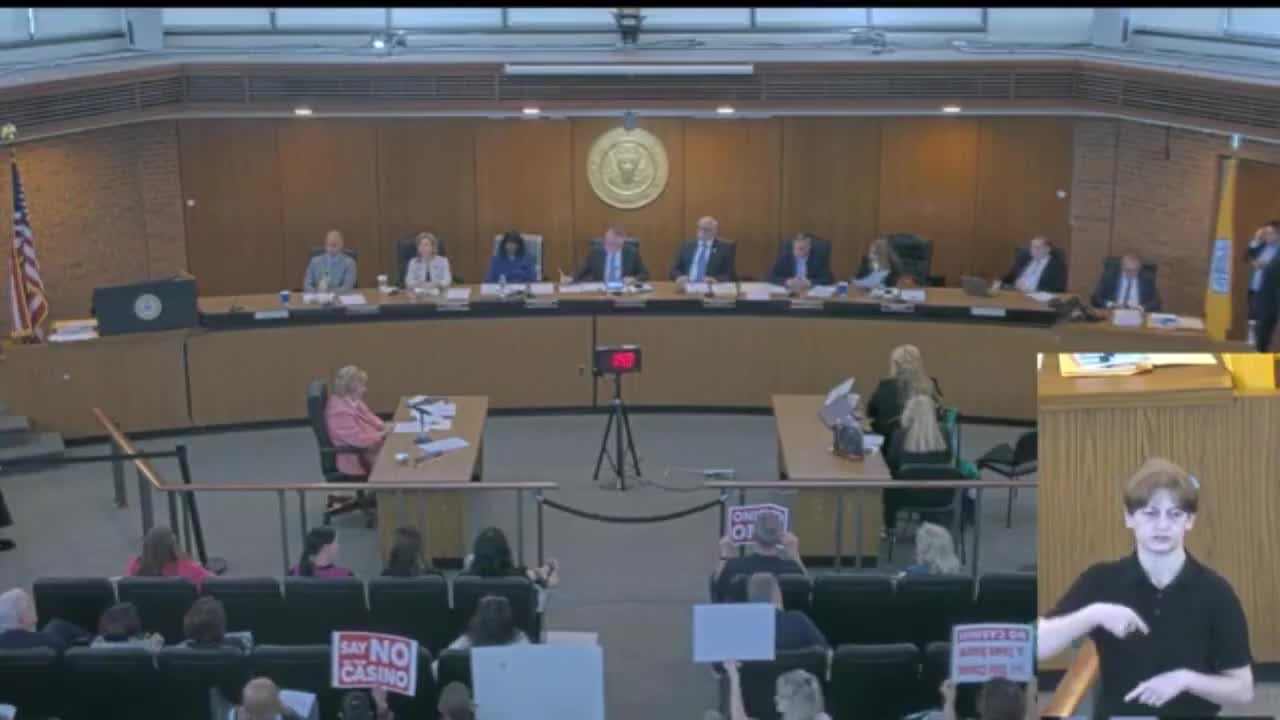 Residents oppose Nassau County casino proposal at Hempstead Town Hall meeting