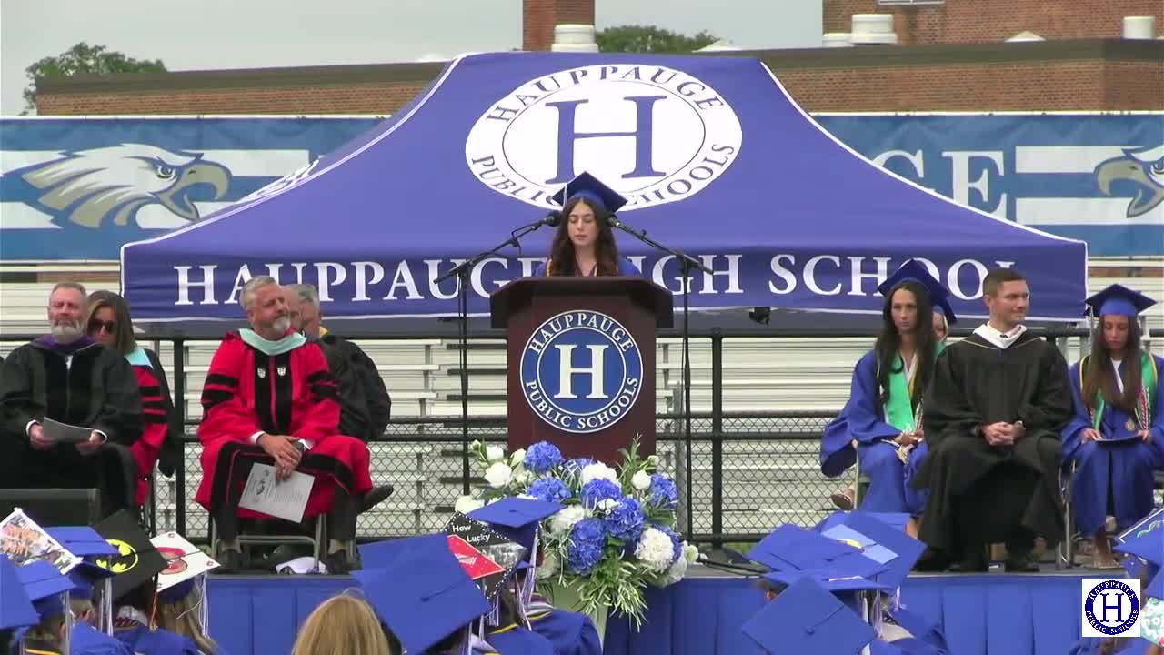 Salutatorian Ayan Shah reflects on growth at Hot POG graduation ceremony