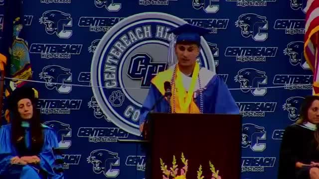 Class of 2025 graduates embrace resilience and self-determination in commencement address